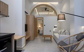 Marea Boutique Suites